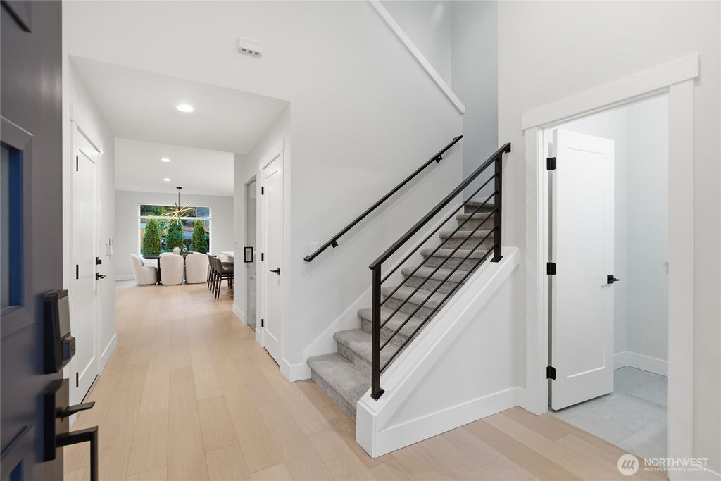 Photo of 719 Edmonds Way WAY, Edmonds, WA 98020 (MLS # 2521154)