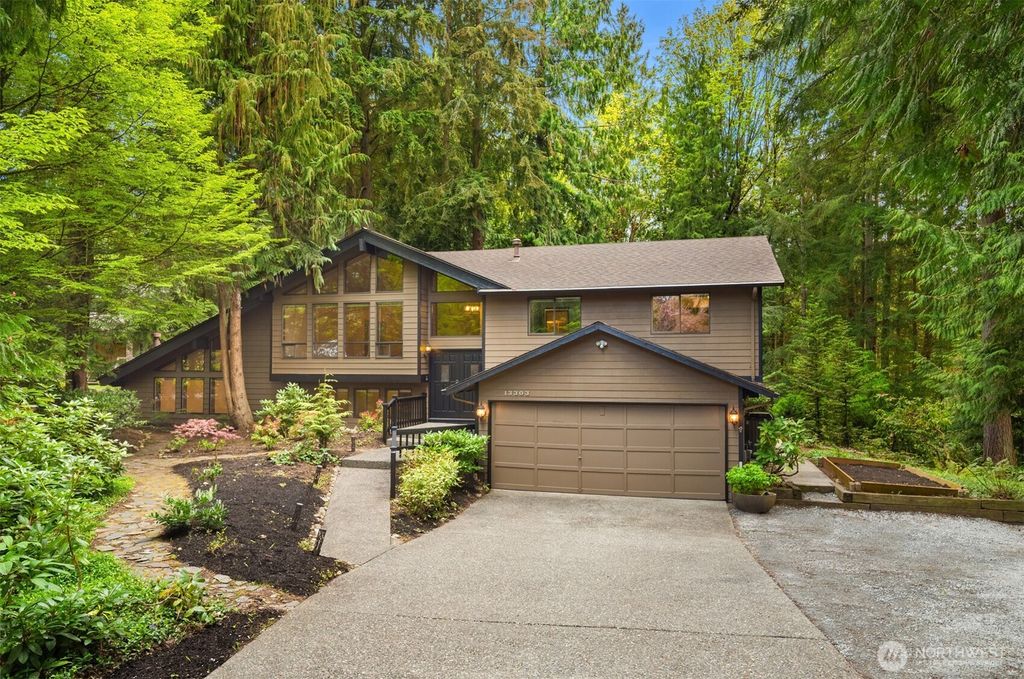 Photo of 13303 48th Place W, Edmonds, WA 98026 (MLS # 2429180)