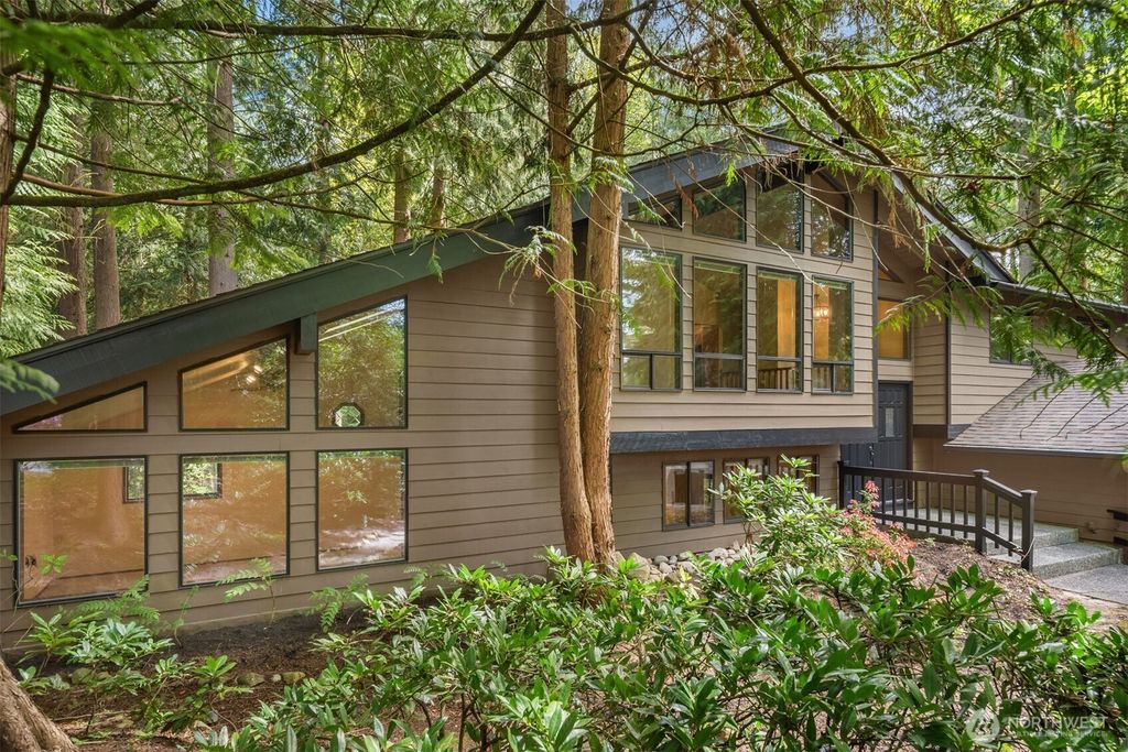 Photo of 13303 48th Place W, Edmonds, WA 98026 (MLS # 2429180)