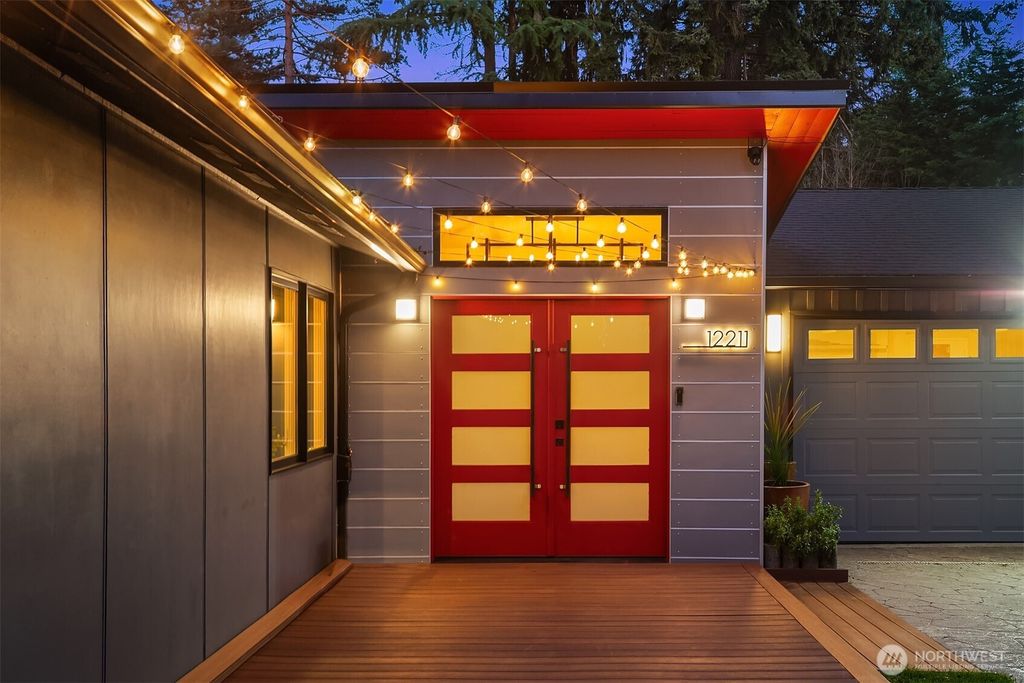 Photo of 12211 SE 63rd Place, Bellevue, WA 98006 (MLS # 2501812)