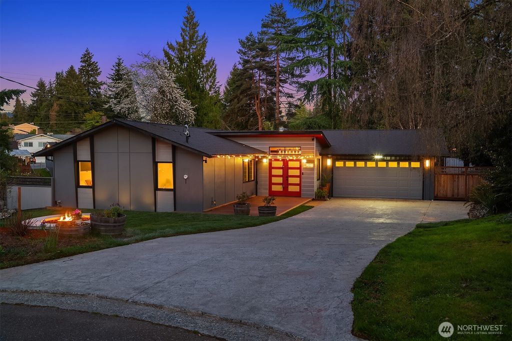 Photo of 12211 SE 63rd Place, Bellevue, WA 98006 (MLS # 2501812)