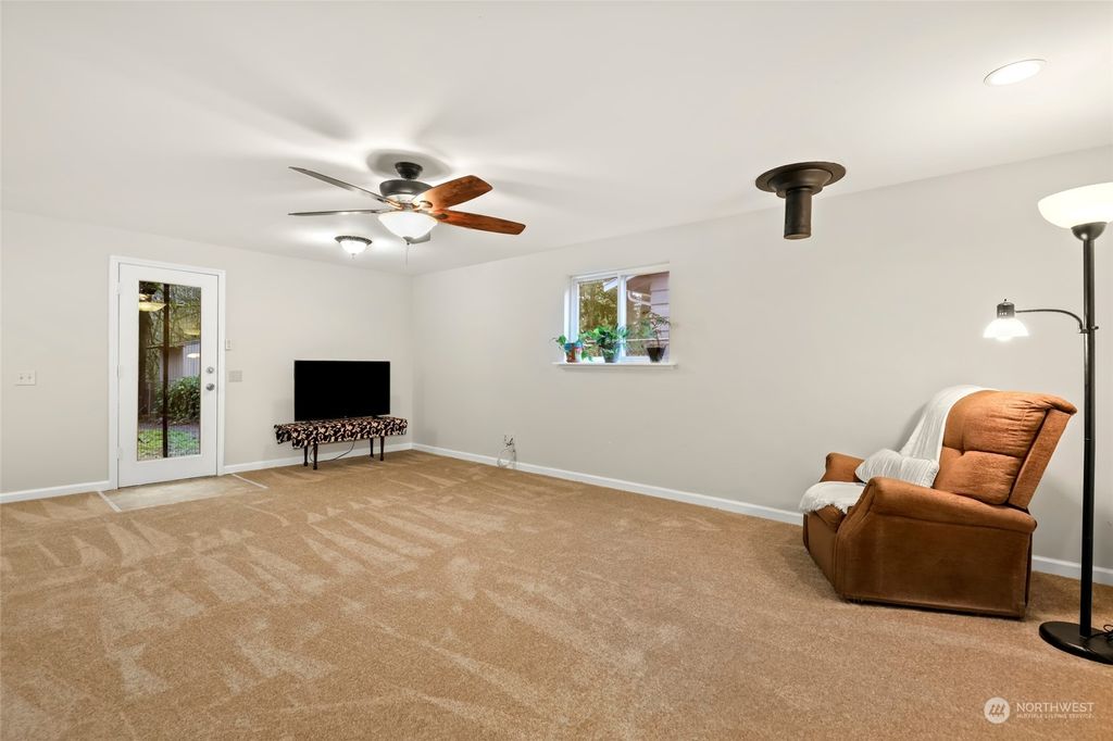 Photo of 37210 49th Avenue S, Auburn, WA 98001 (MLS # 2318615)