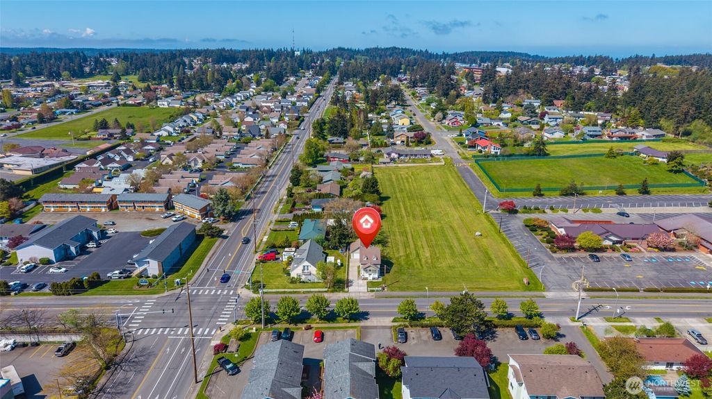 Photo of 45 N Oak Harbor Street, Oak Harbor, WA 98277 (MLS # 2516508)