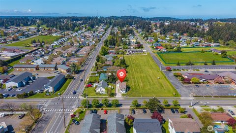 Photo of 45 N Oak Harbor Street, Oak Harbor, WA 98277 (MLS # 2516508)