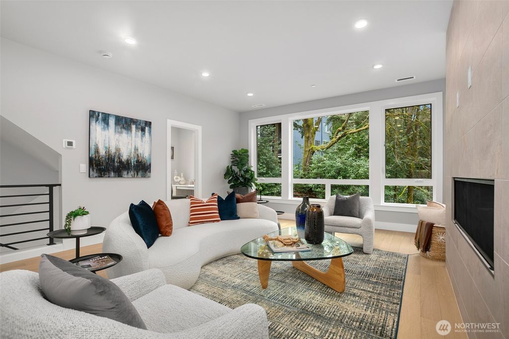 Photo of 13016 SE 19th Court, Bellevue, WA 98005 (MLS # 2466238)