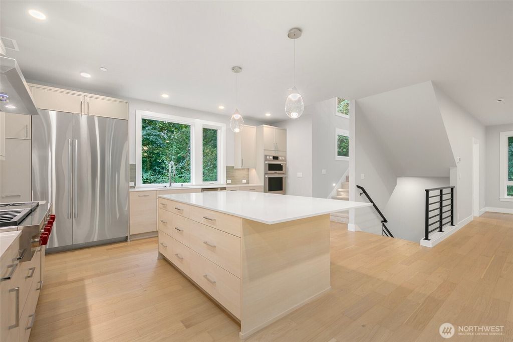 Photo of 13016 SE 19th Court, Bellevue, WA 98005 (MLS # 2466238)