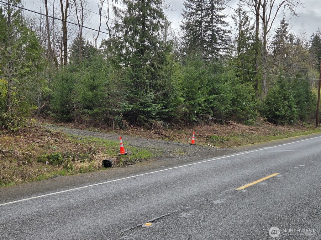 Photo of 1801 E Crestview Drive, Shelton, WA 98584 (MLS # 2497940)