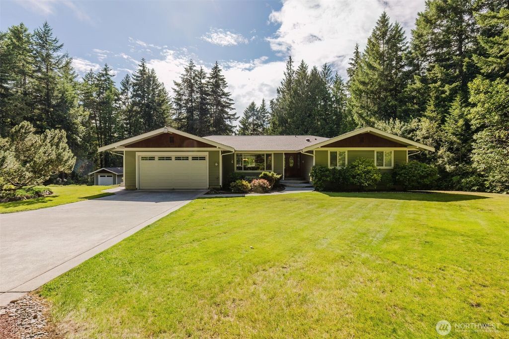 Photo of 10321 Willamette Meridian Road NW, Silverdale, WA 98383 (MLS # 2552083)