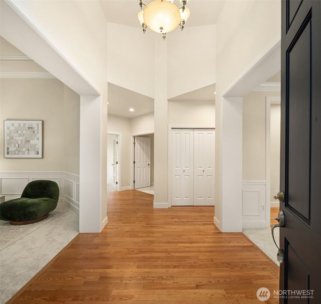 Photo of 21030 SE 5th Street, Sammamish, WA 98074 (MLS # 2510688)