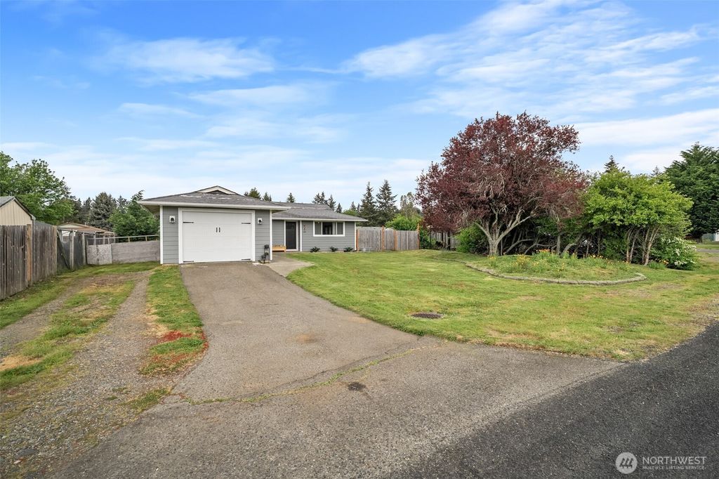 Photo of 304 Rochester Street E, Rainier, WA 98576 (MLS # 2521156)