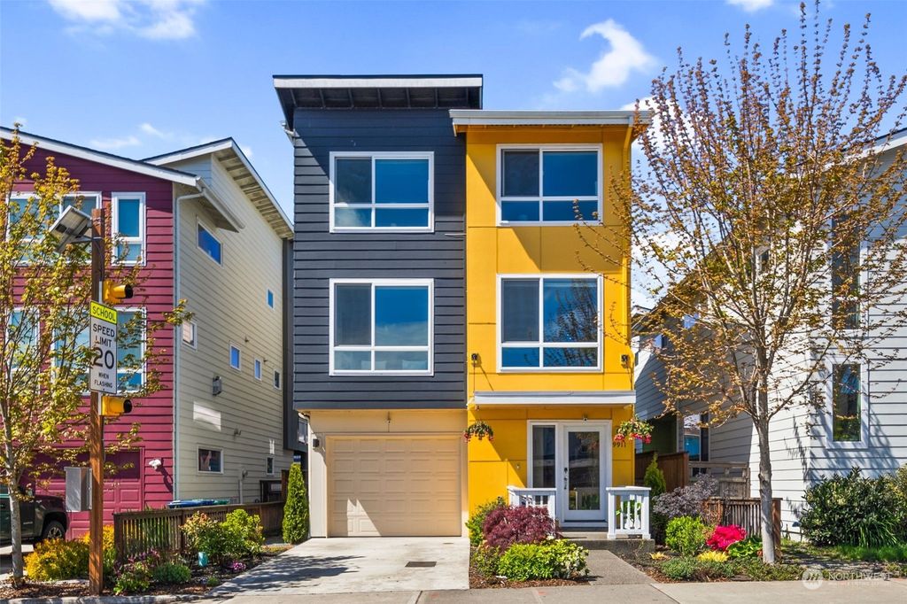 Photo of 9911 6th Avenue SW, Seattle, WA 98106 (MLS # 2241155)