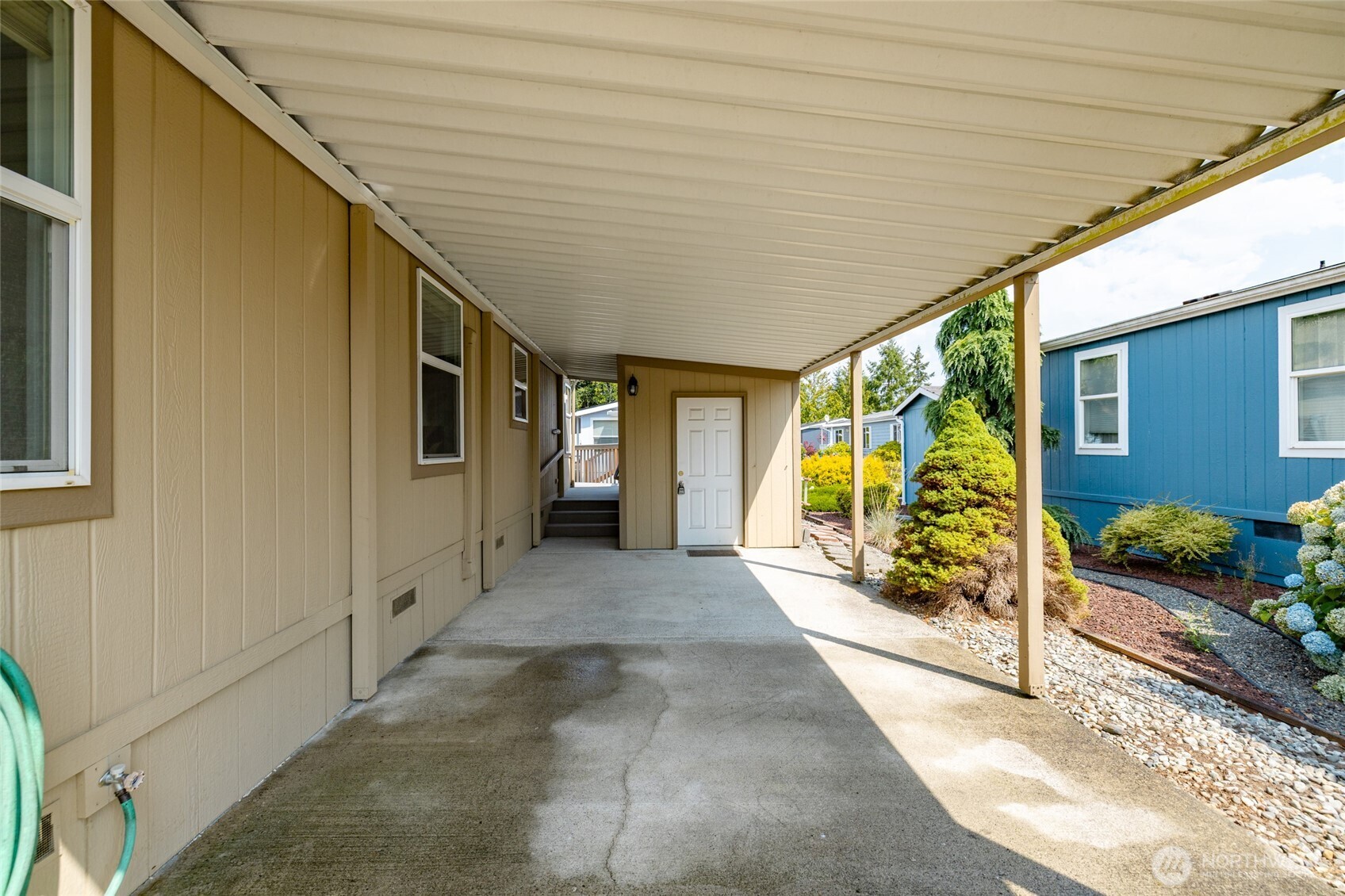 14727 43rd Avenue NE 100