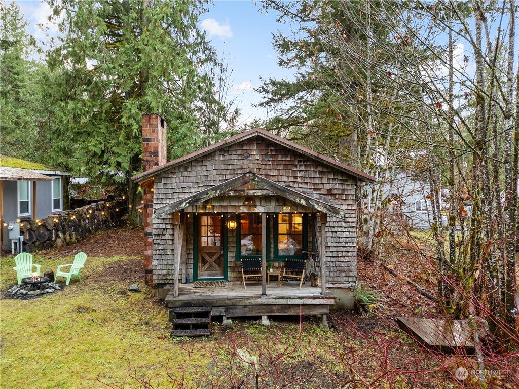 Photo of 113 3rd Street S, Skykomish, WA 98288 (MLS # 2313308)
