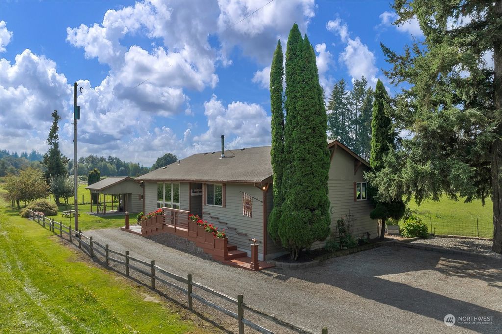 Photo of 19922 Ben Howard Road, Monroe, WA 98272 (MLS # 2292392)