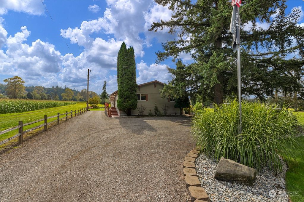Photo of 19922 Ben Howard Road, Monroe, WA 98272 (MLS # 2292392)