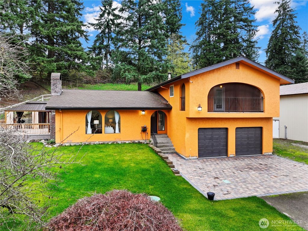 Photo of 30308 148th Avenue SE, Kent, WA 98042 (MLS # 2485224)