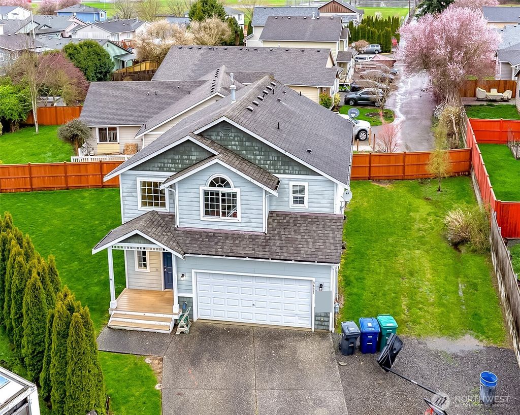 Photo of 5831 106th Place NE, Marysville, WA 98201 (MLS # 2495915)