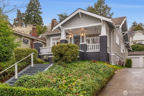 Photo of 2629 Boyer Avenue E, Seattle, WA 98102 (MLS # 2483854)