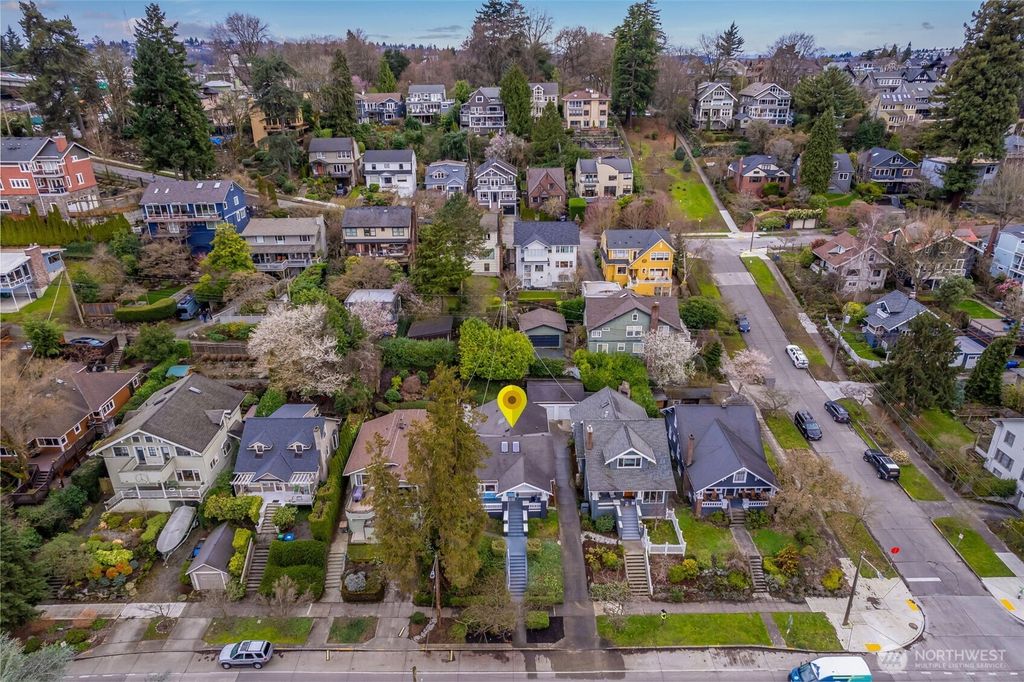 Photo of 2629 Boyer Avenue E, Seattle, WA 98102 (MLS # 2483854)
