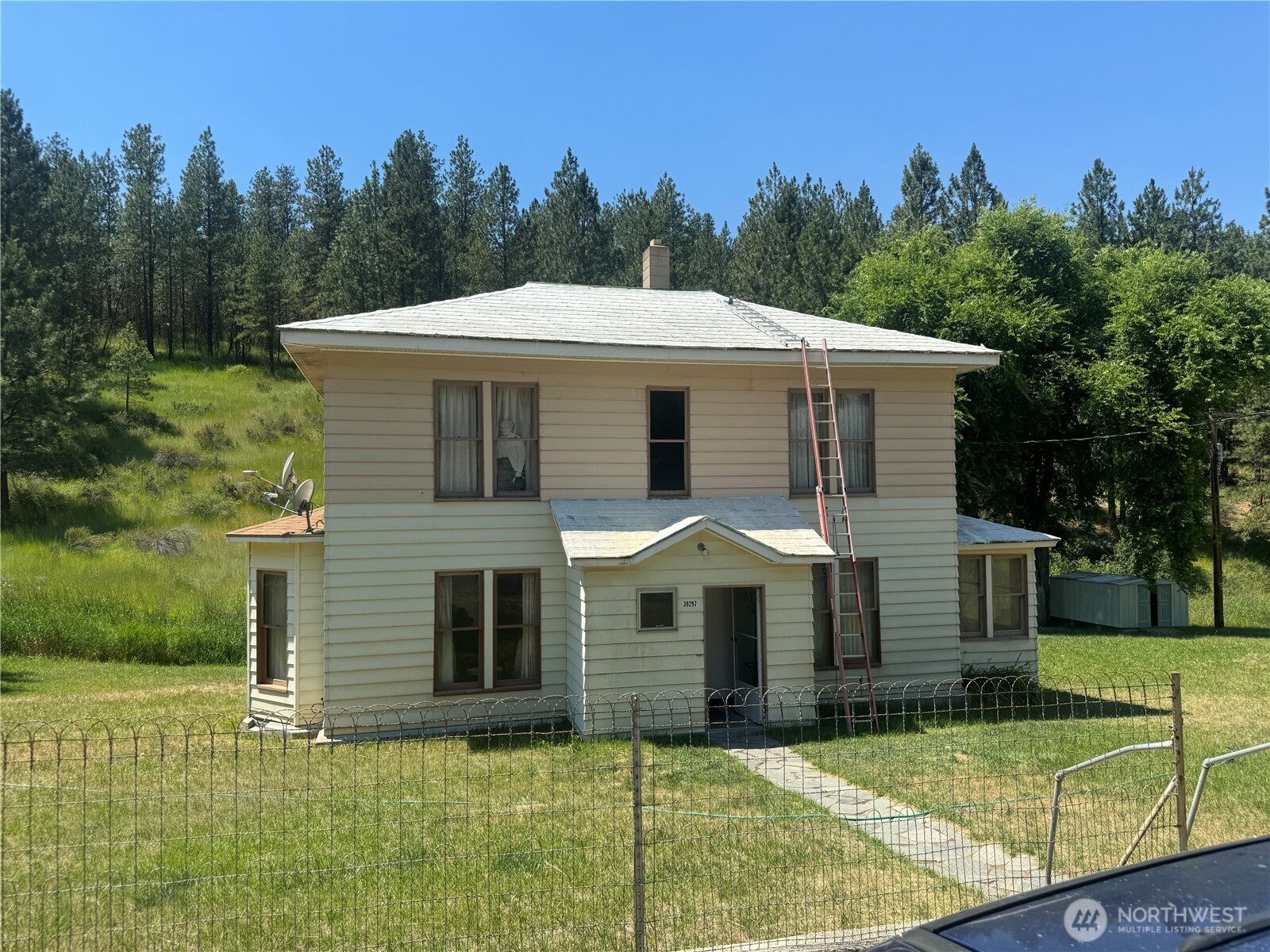 Listing image 1