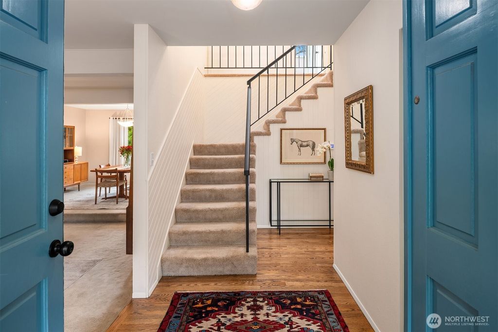 Photo of 11321 83rd Place NE, Kirkland, WA 98034 (MLS # 2507102)