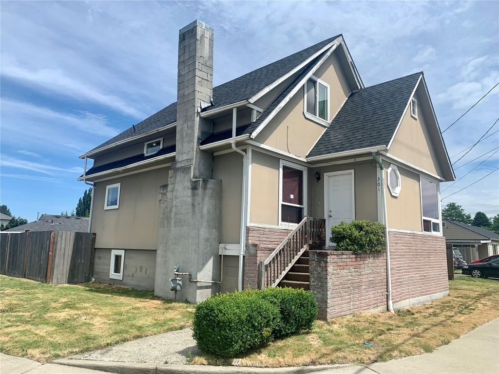 Photo of 301 3rd Avenue S, Pacific, WA 98047 (MLS # 1965371)