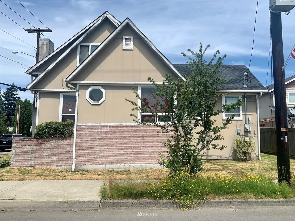 Photo of 301 3rd Avenue S, Pacific, WA 98047 (MLS # 1965371)