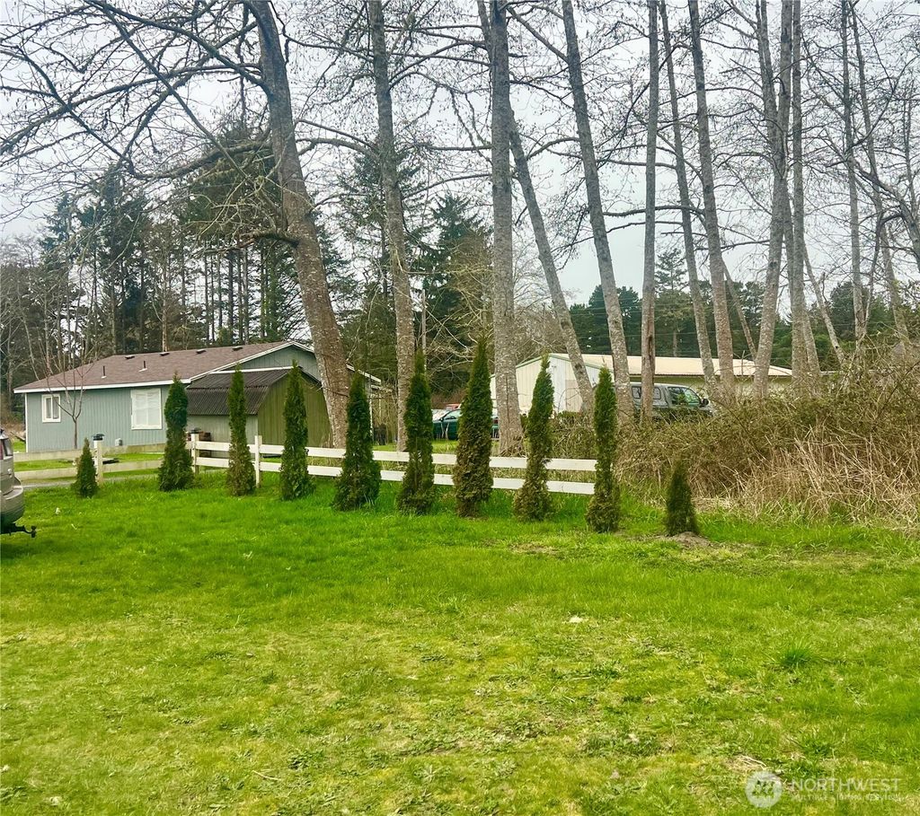 Photo of 10514 Pacific Way, Long Beach, WA 98631 (MLS # 2492875)