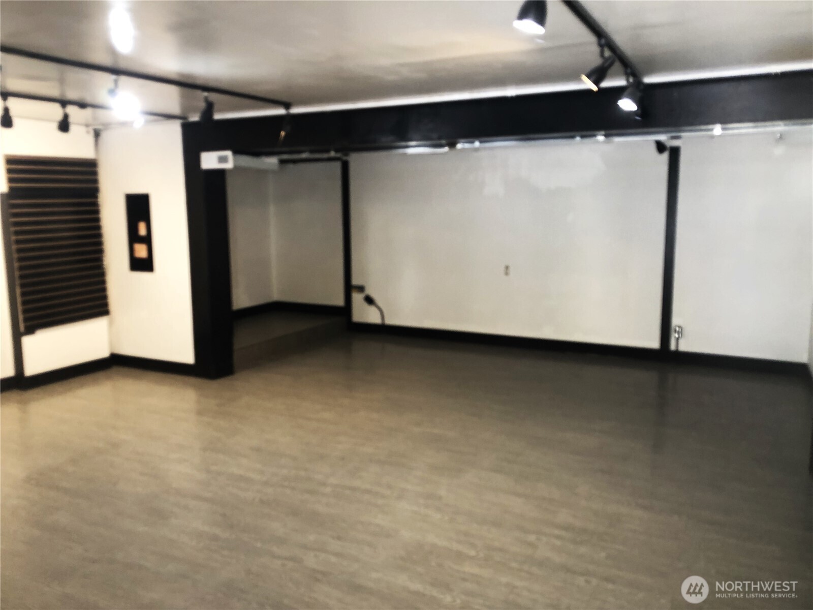 2358 Elmway