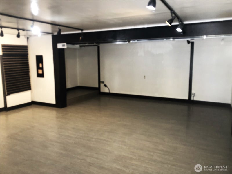 2358 Elmway