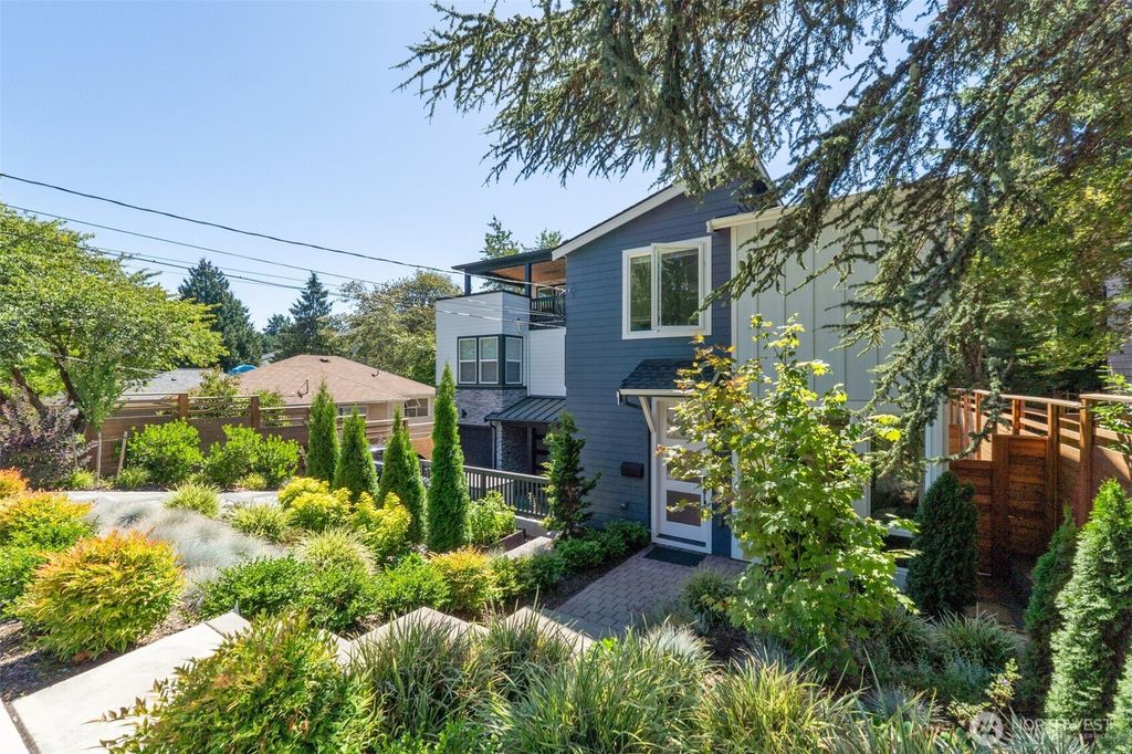 Photo of 3537 NE 93rd Street, Seattle, WA 98115 (MLS # 2420398)
