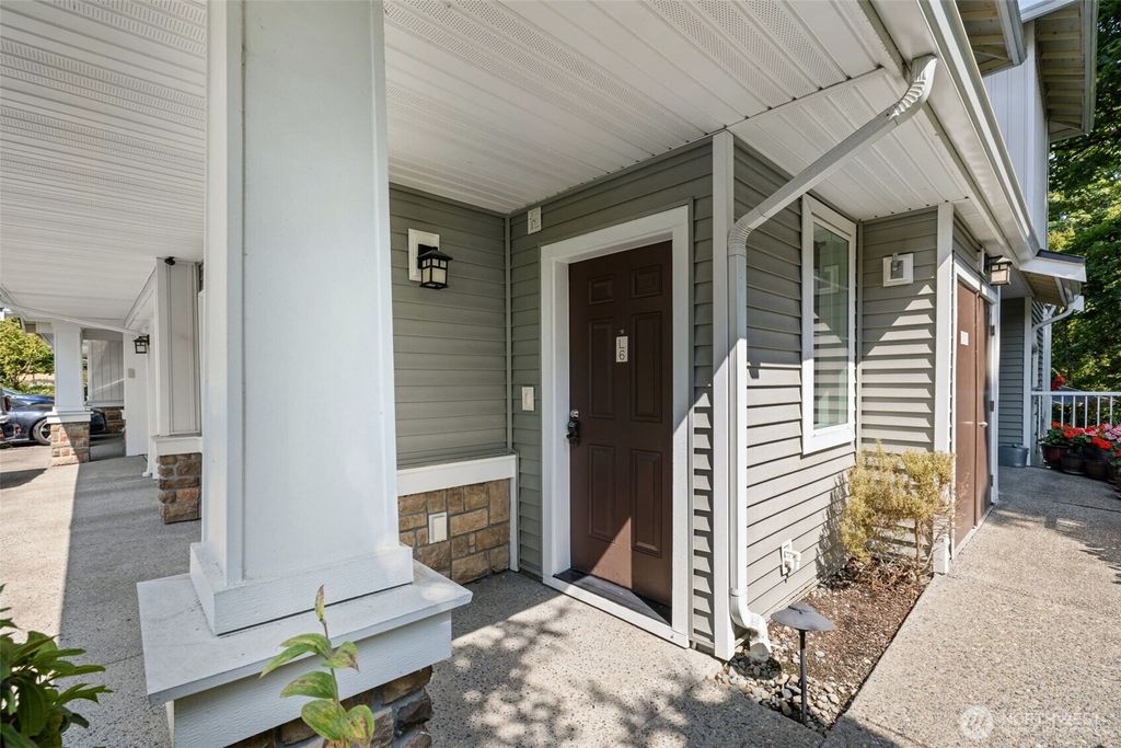 Photo of 21026 40th Place S #L6, SeaTac, WA 98198 (MLS # 2415078)