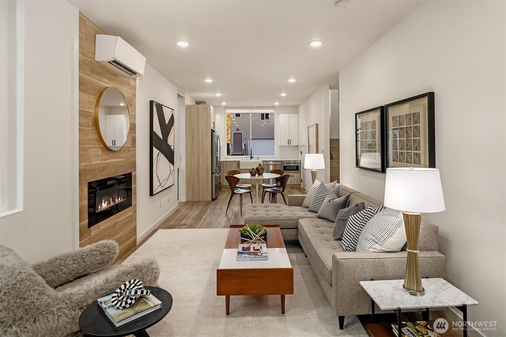 Photo of 3406 B 34th Avenue W, Seattle, WA 98199 (MLS # 2503547)