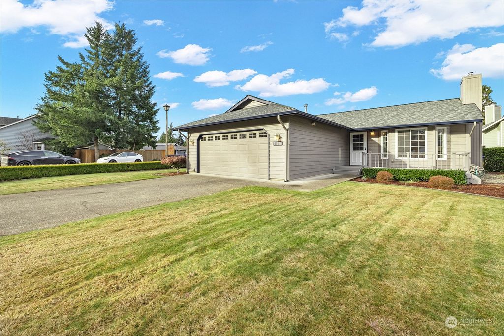 Photo of 21910 SE 239th Street, Maple Valley, WA 98038 (MLS # 2025002)