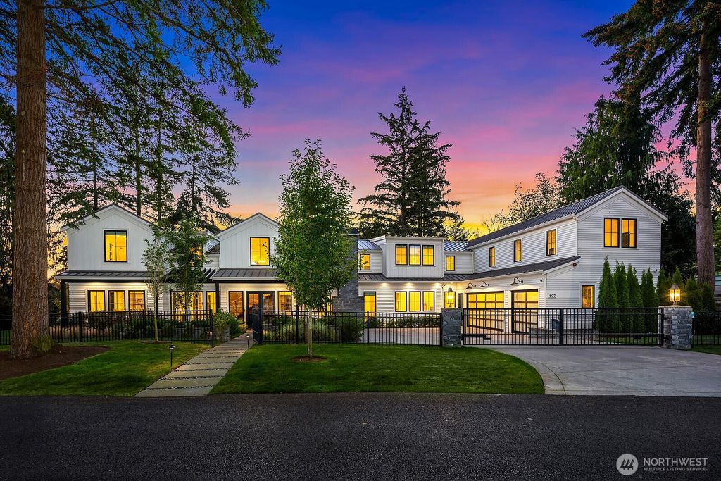 Photo of 607 86th Avenue NE, Medina, WA 98039 (MLS # 2362737)