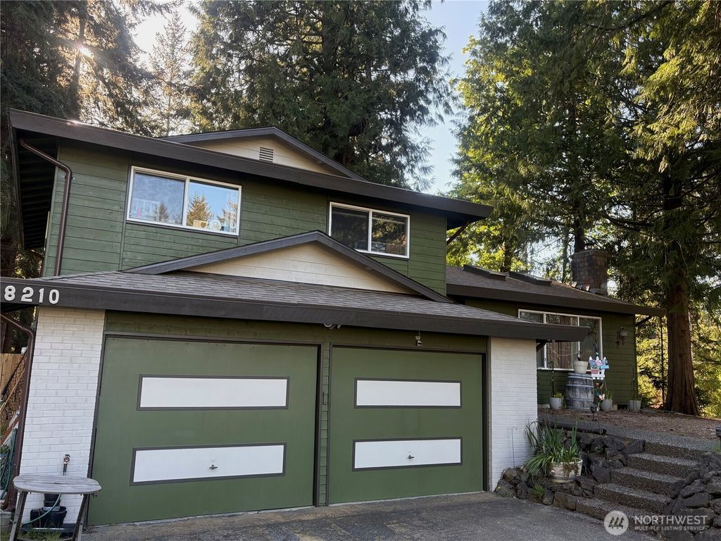 Photo of 8210 University Point Circle NE, Bremerton, WA 98311 (MLS # 2524873)