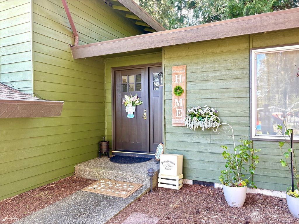 Photo of 8210 University Point Circle NE, Bremerton, WA 98311 (MLS # 2524873)