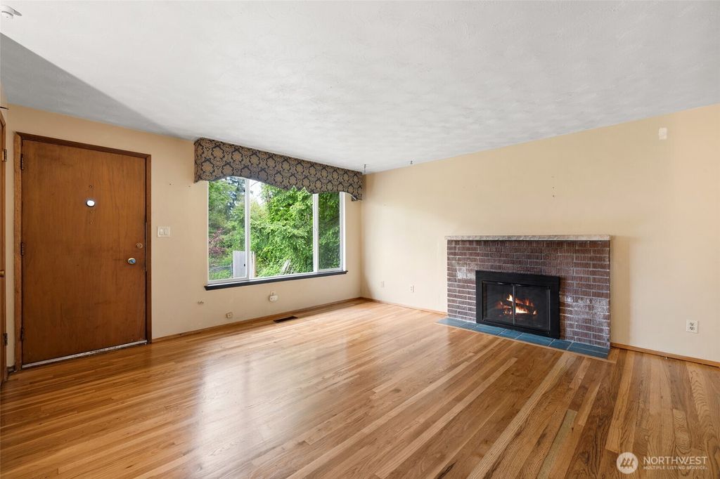 Photo of 11225 3rd Avenue S, Seattle, WA 98168 (MLS # 2375453)