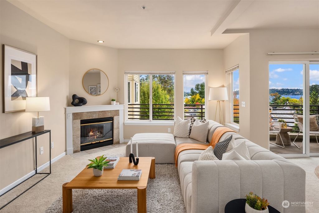 Photo of 6100 NE 181st Street #3, Kenmore, WA 98028 (MLS # 2171104)