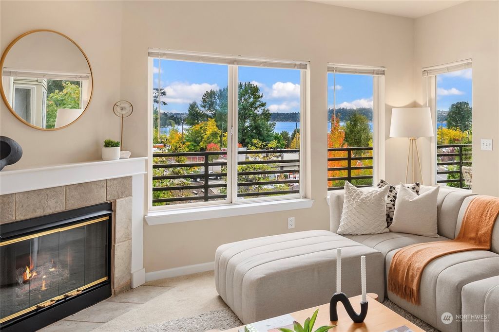 Photo of 6100 NE 181st Street #3, Kenmore, WA 98028 (MLS # 2171104)