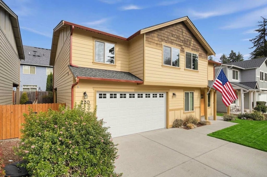 Photo of 220 NE Tronson Circle, Bremerton, WA 98311 (MLS # 2595085)
