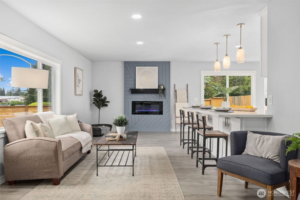 Photo of 7229 S 127th Street, Seattle, WA 98178 (MLS # 2373017)