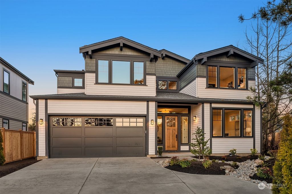 Photo of 13722 90th Avenue NE, Kirkland, WA 98034 (MLS # 2258923)
