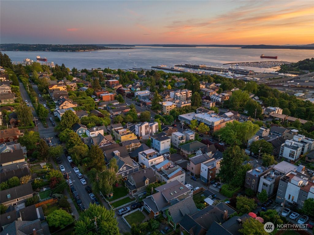 Photo of 1919 A 9th Avenue W, Seattle, WA 98119 (MLS # 2529951)
