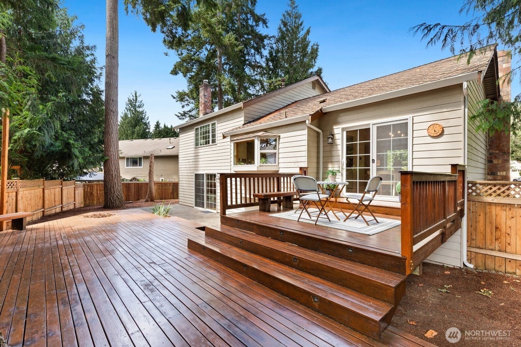 Photo of 13708 175th Ct NE CT, Redmond, WA 98052 (MLS # 2564092)