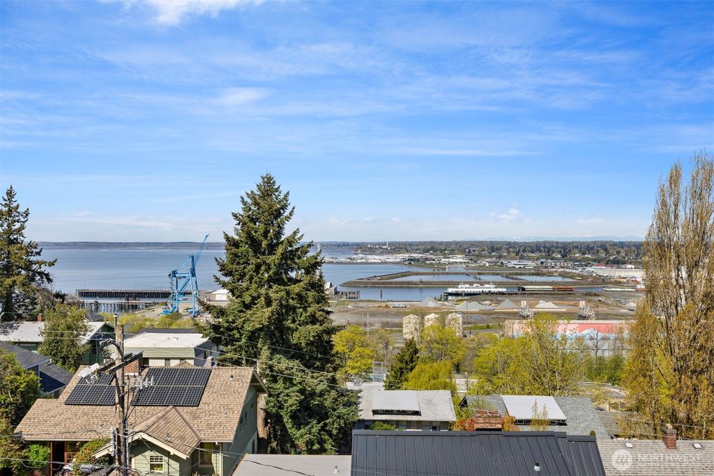 Photo of 715 N Garden Street #303, Bellingham, WA 98225 (MLS # 2510241)
