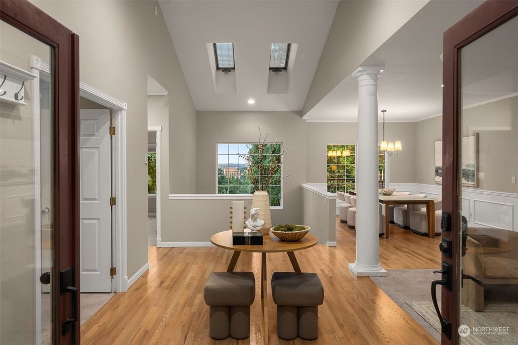 Photo of 12346 NE 26th Place, Bellevue, WA 98005 (MLS # 2262992)