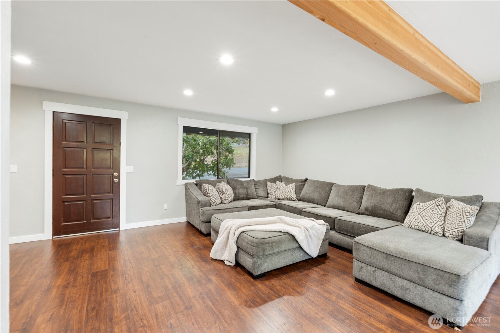 168 Chilvers Road E & F