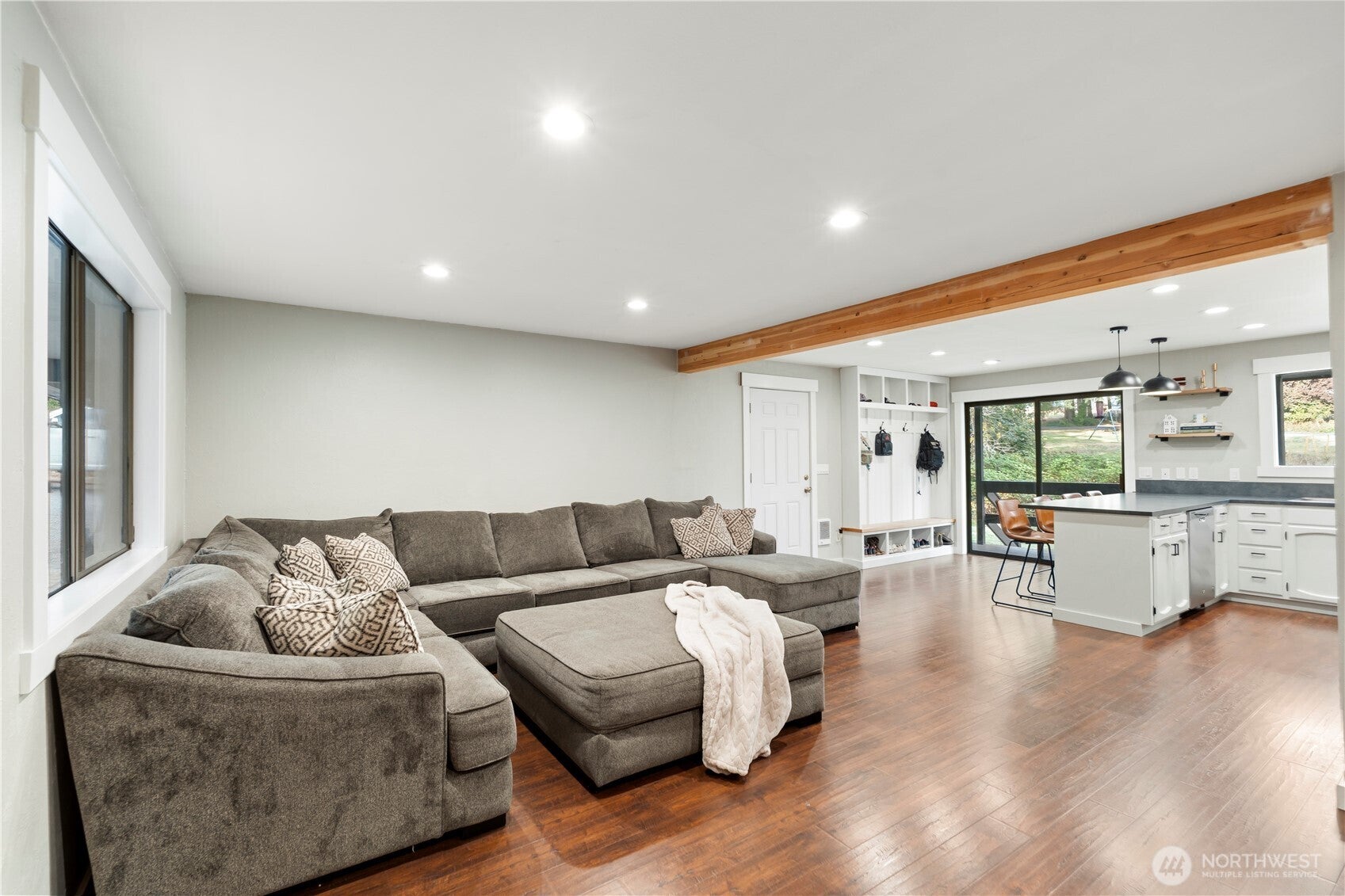 168 Chilvers Road E & F