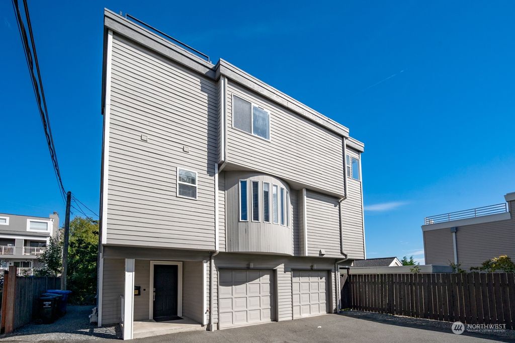 Photo of 1120 6th Avenue N, Seattle, WA 98109 (MLS # 2002539)